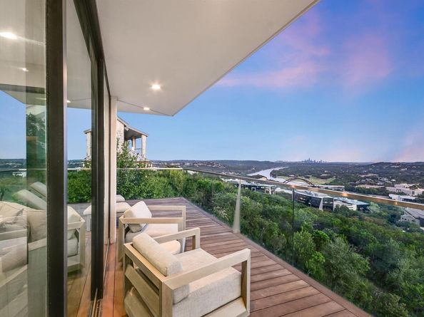 6607 W Courtyard DR, Austin TX 78730