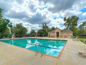 5704 Levenwood LN, Austin TX 78724