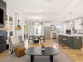 708 Newport DR, Spicewood TX 78669