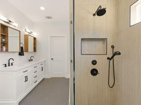 708 Newport DR, Spicewood TX 78669