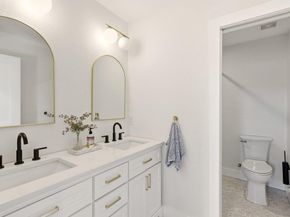 708 Newport DR, Spicewood TX 78669