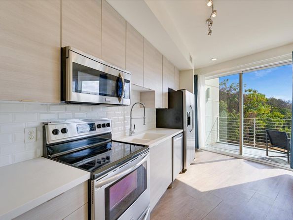 604 N Bluff DR 128, Austin TX 78745