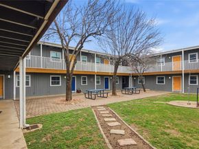 2401 Manor RD 232, Austin TX 78722