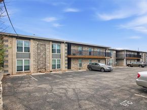 2401 Manor RD 232, Austin TX 78722