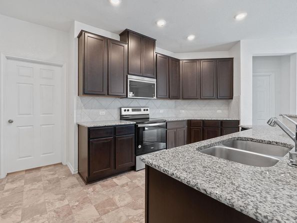 4720 Pell RD, Manor TX 78653