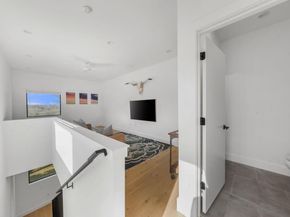 1301 Deloney ST, Austin TX 78721