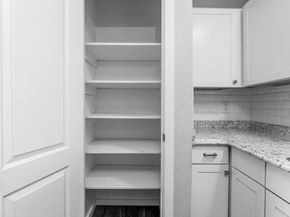 1845 River Crossing CIR C, Austin TX 78741