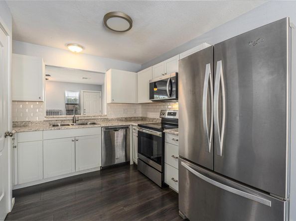 1845 River Crossing CIR C, Austin TX 78741