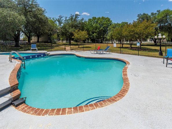 1845 River Crossing CIR C, Austin TX 78741