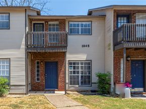 1845 River Crossing CIR C, Austin TX 78741