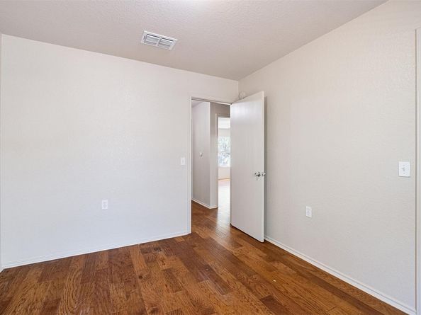 7101 Thannas WAY, Austin TX 78744