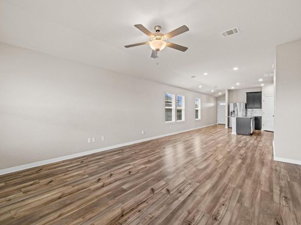 200 Outlaw DR, Liberty Hill TX 78642
