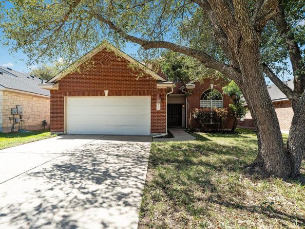 2207 Clover Ridge DR, Cedar Park TX 78613