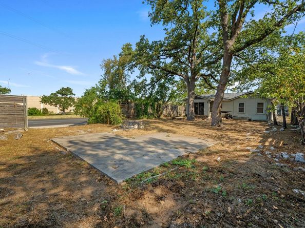 1811 Palma PLZ, Austin TX 78703