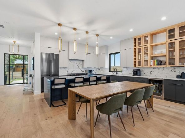 2004 Riverview ST, Austin TX 78702
