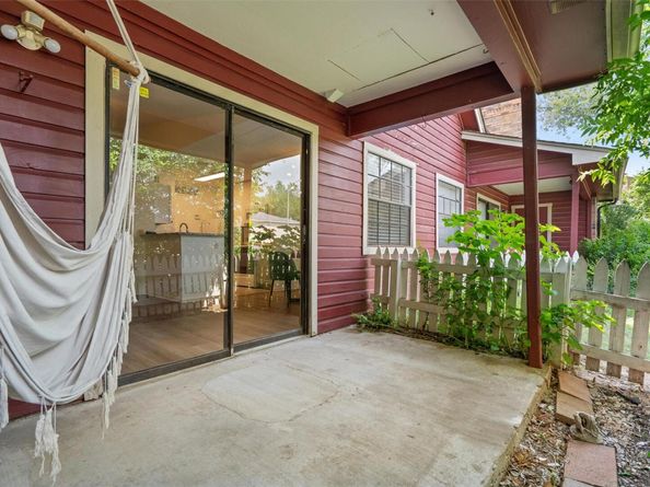 1601 Faro DR 1102, Austin TX 78741