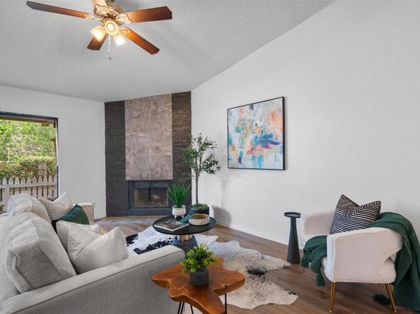 1601 Faro DR 1102, Austin TX 78741