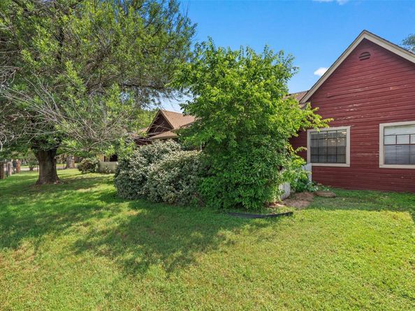 1601 Faro DR 1102, Austin TX 78741