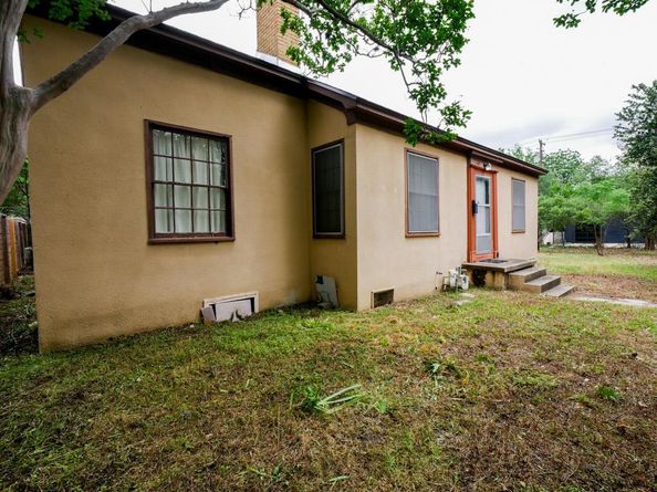 810 E 45th ST, Austin TX 78751
