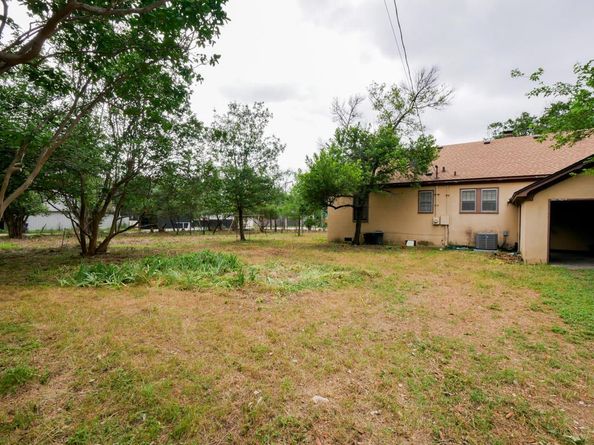 810 E 45th ST, Austin TX 78751