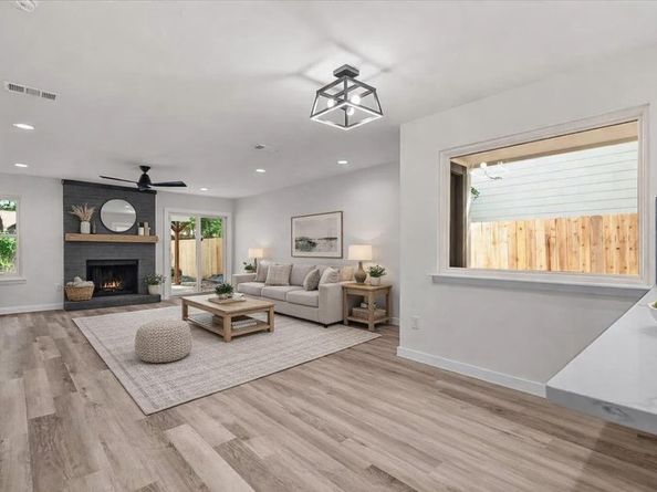 9717 Anderson Village DR, Austin TX 78729