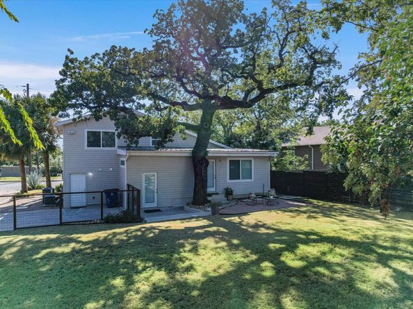 1410 E 11th ST, Austin TX 78702