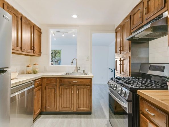 1410 E 11th ST, Austin TX 78702