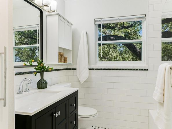 1410 E 11th ST, Austin TX 78702