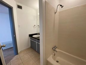 4306 Avenue A 113, Austin TX 78751