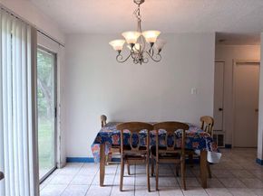 2512 E Stassney LN, Austin TX 78744