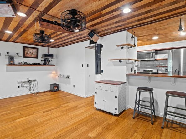 2450 Ashdale DR D106, Austin TX 78757