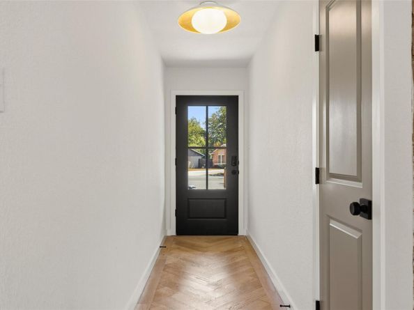 6304 Cannes CIR, Austin TX 78745