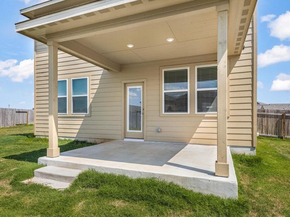 221 Longmount CV, Liberty Hill TX 78642