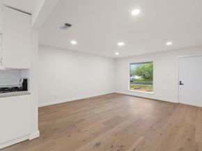 902 Warrington DR, Austin TX 78753