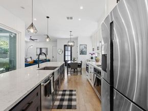 2806 W 44th ST B, Austin TX 78731