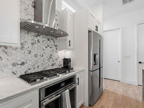 2806 W 44th ST B, Austin TX 78731