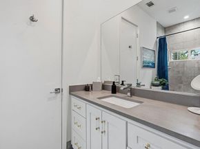 2806 W 44th ST B, Austin TX 78731