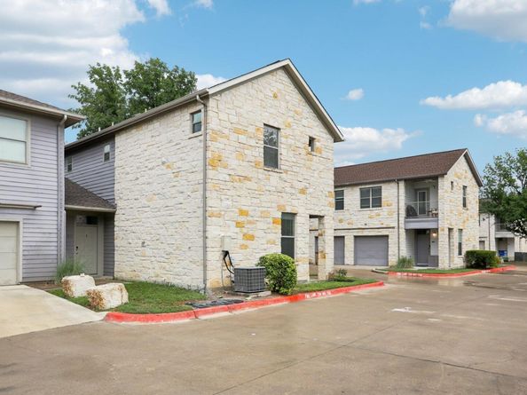 1201 Grove BLVD 1502, Austin TX 78741