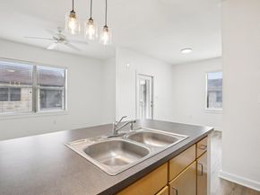 1201 Grove BLVD 1502, Austin TX 78741