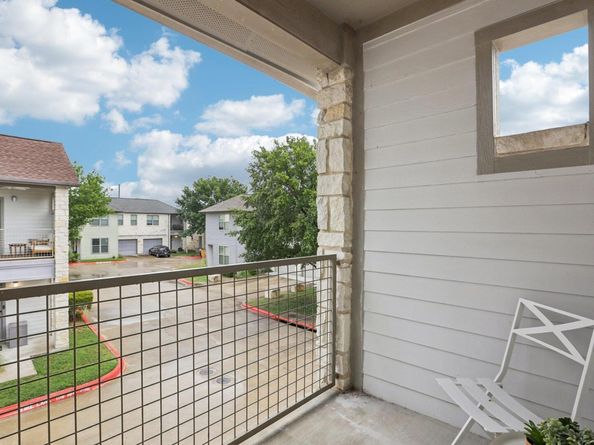 1201 Grove BLVD 1502, Austin TX 78741