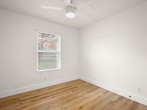 207 White Oak DR, Austin TX 78753