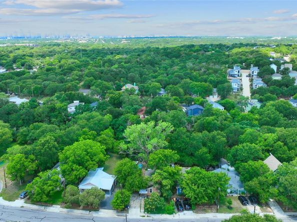 1114 Eleanor ST, Austin TX 78721