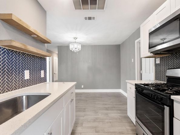 2503 Lakehurst DR, Austin TX 78744