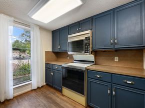 11403 Circle Bend DR, Austin TX 78758