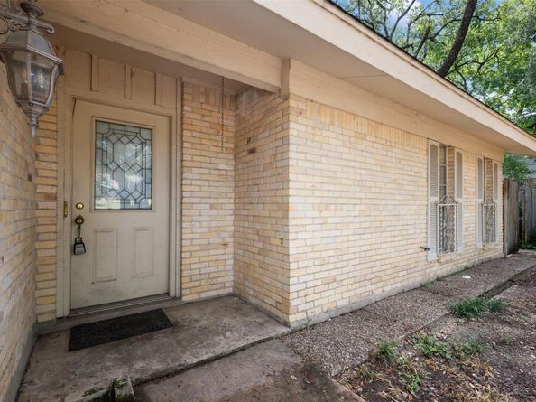 11403 Circle Bend DR, Austin TX 78758
