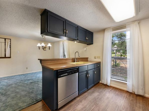 11403 Circle Bend DR, Austin TX 78758
