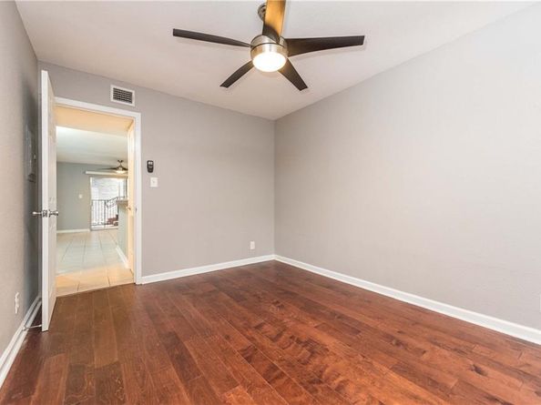 3018 1st ST 109, Austin TX 78704