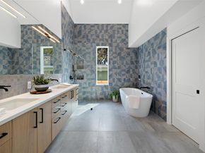 2001 Forest TRL, Austin TX 78703