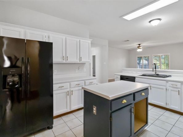 1320 Lochaline LOOP, Pflugerville TX 78660