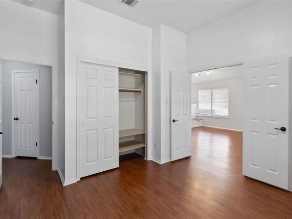 1320 Lochaline LOOP, Pflugerville TX 78660